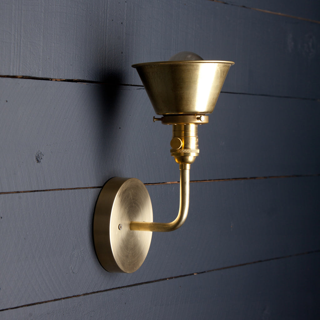 Brass Wall Sconce - Pull Chain – Two Kings & Co.